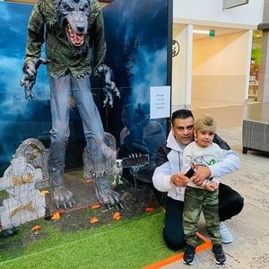 Meet your Posher, Sheru